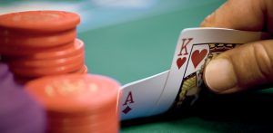 how to play poker online